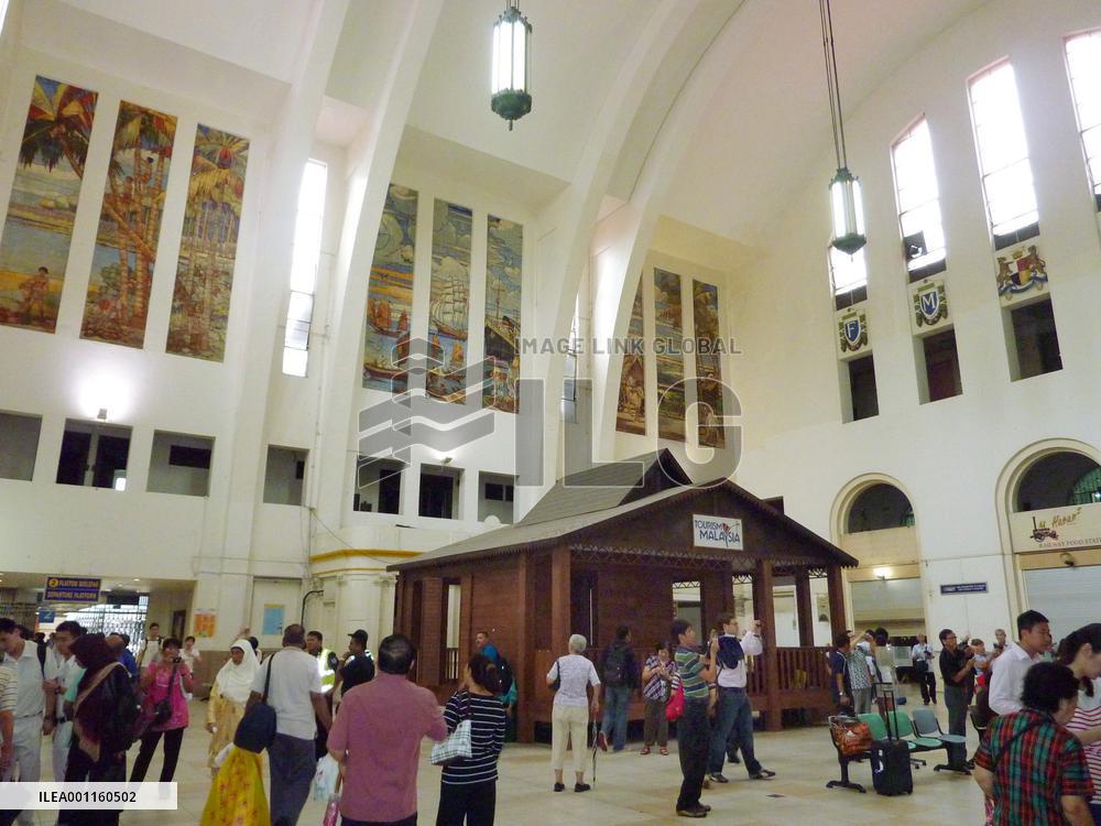 Singapore station closes 80-year history