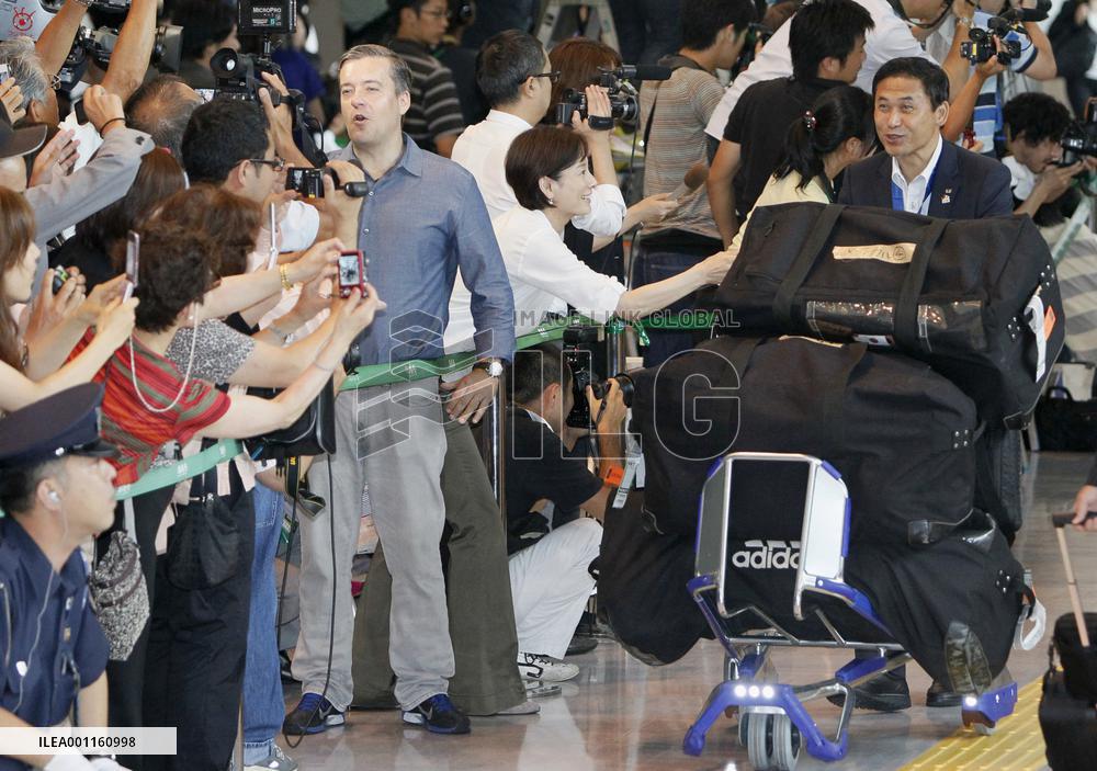 'Nadeshiko Japan' return home with victory