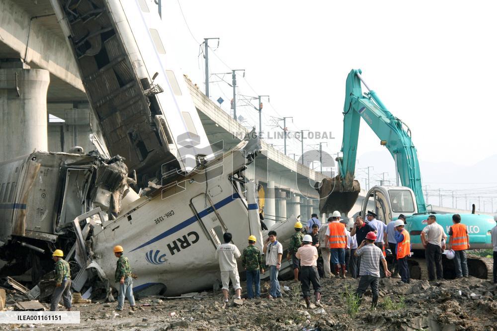 Train collision in China