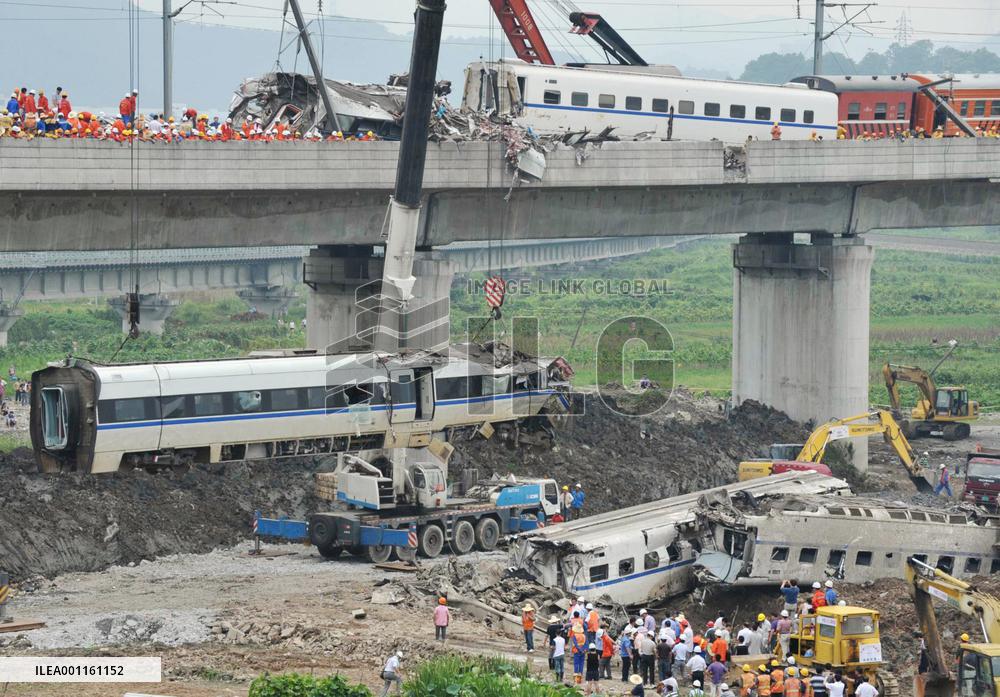 Train collision in China