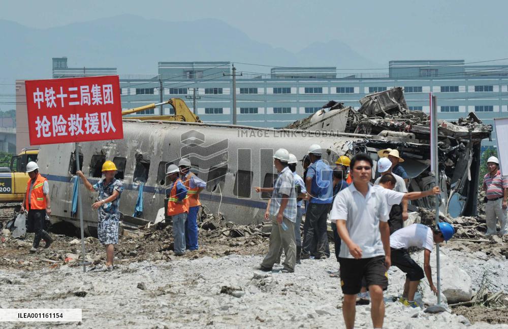 Train collision in China