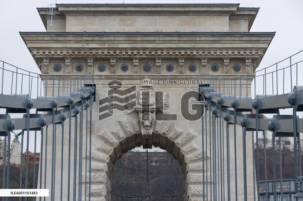 HUNGARY-BUDAPEST-CHAIN BRIDGE-REOPEN