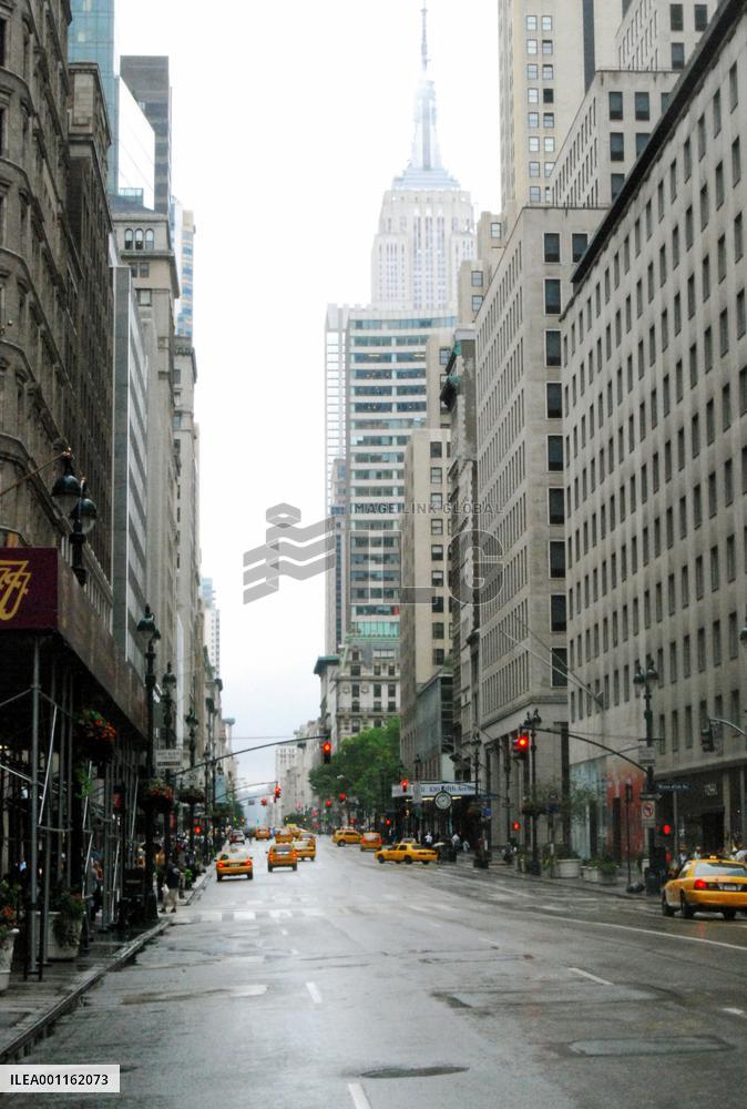 Hurricane Irene hits N.Y.