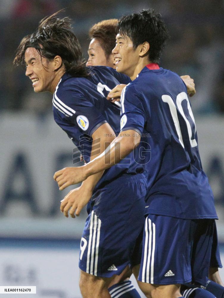 Japan draw with Uzbeks
