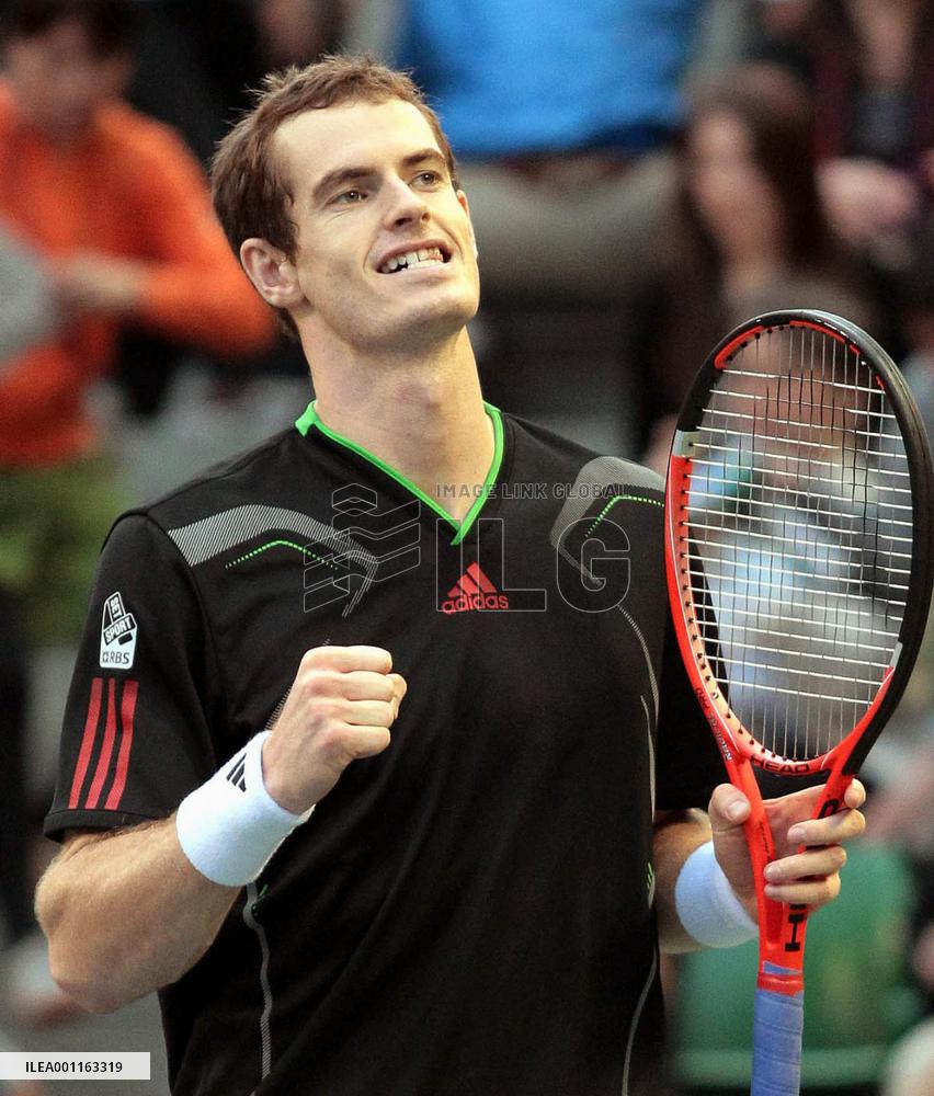 Murray beats Nadal to win Japan Open