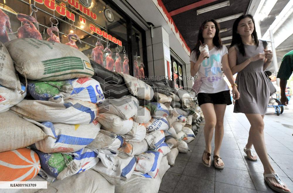 Bangkok gears up for possible flooding