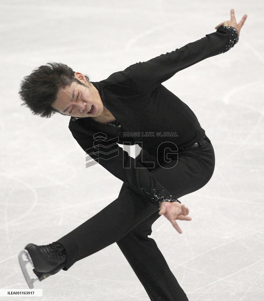 Japan's Takahashi takes bronze at Skate Canada