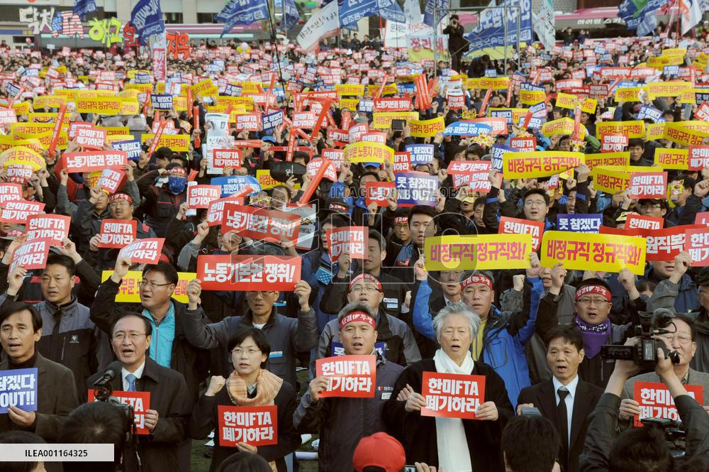 Rally against FTA in Seoul