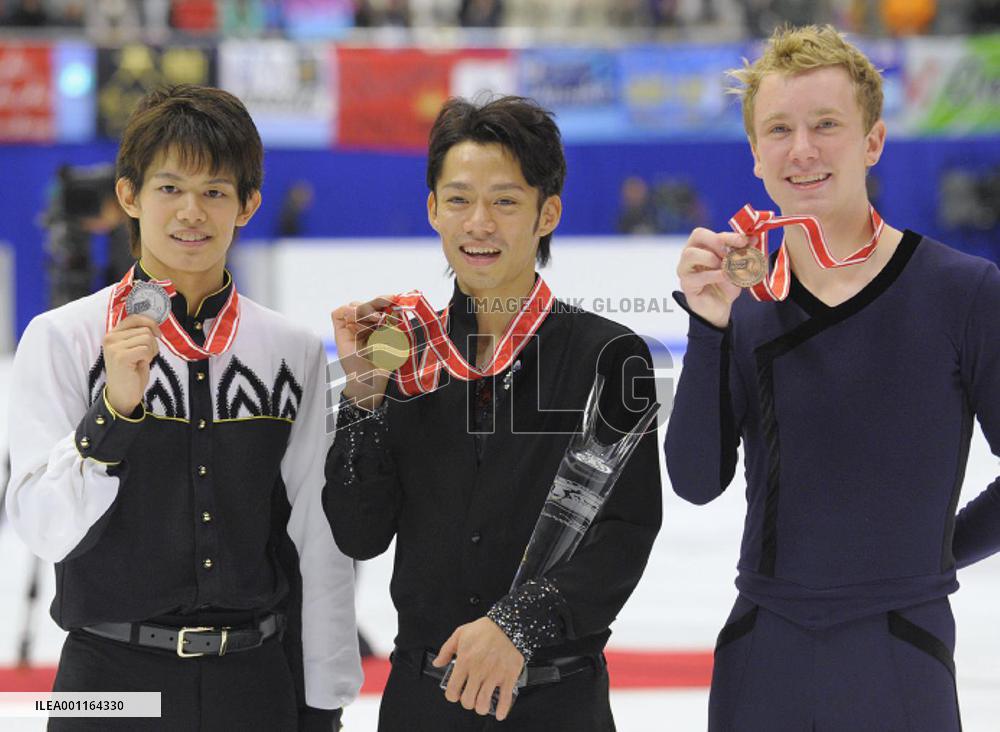 Takahashi wins NHK Trophy
