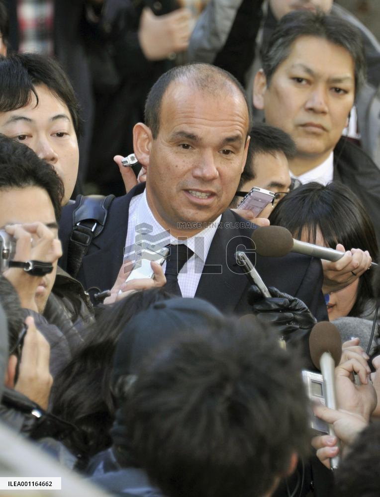 Ex-Olympus chief Woodford attends board meeting