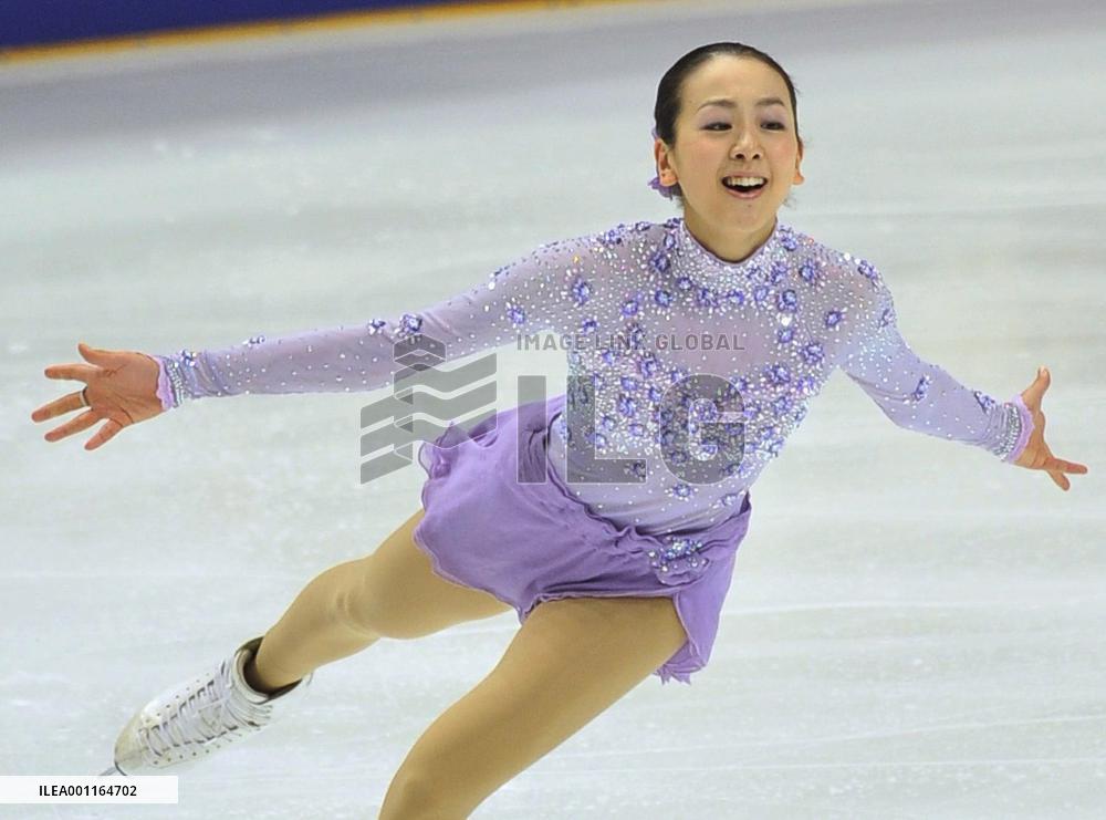 Asada wins Rostelecom Cup
