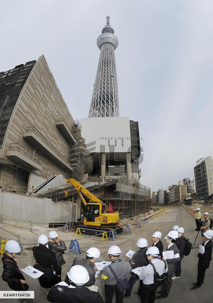 Tokyo Sky Tree to have Japanese surroundings