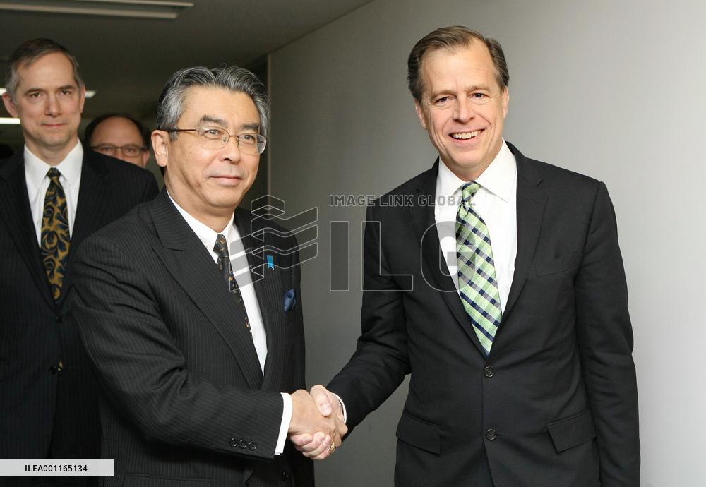 Davies in Tokyo