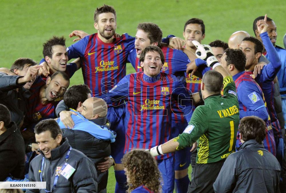 Barcelona lift Club World Cup