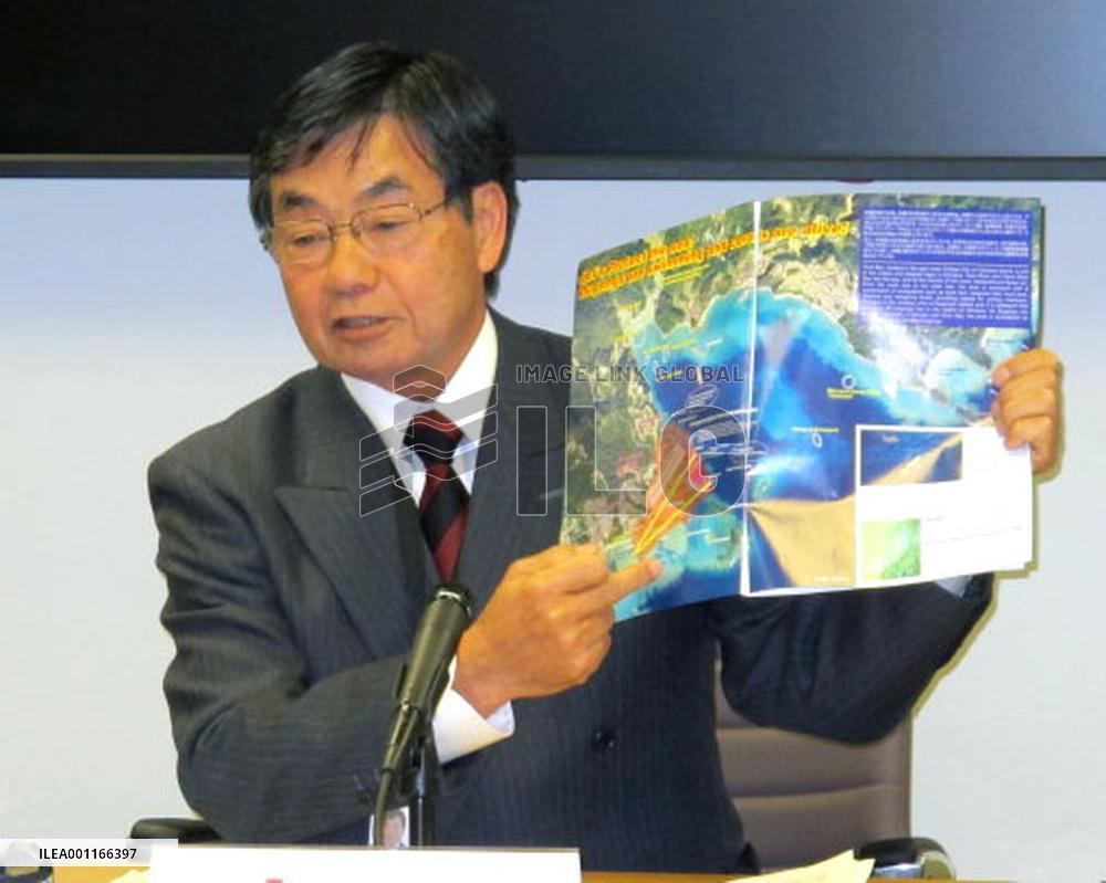 Nago mayor in Washington