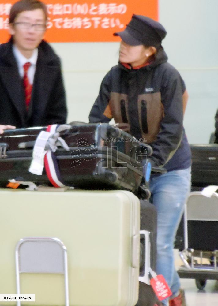 Sawa returns from Spain