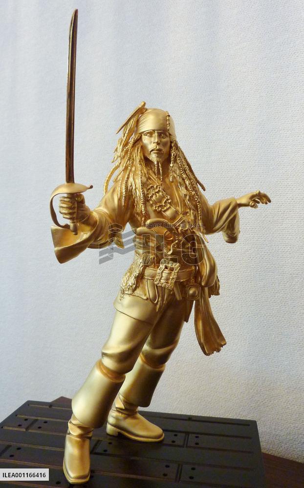 Solid gold figure of Jack Sparrow