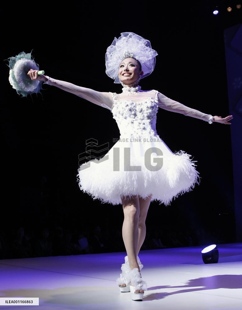 Ando debuts as model