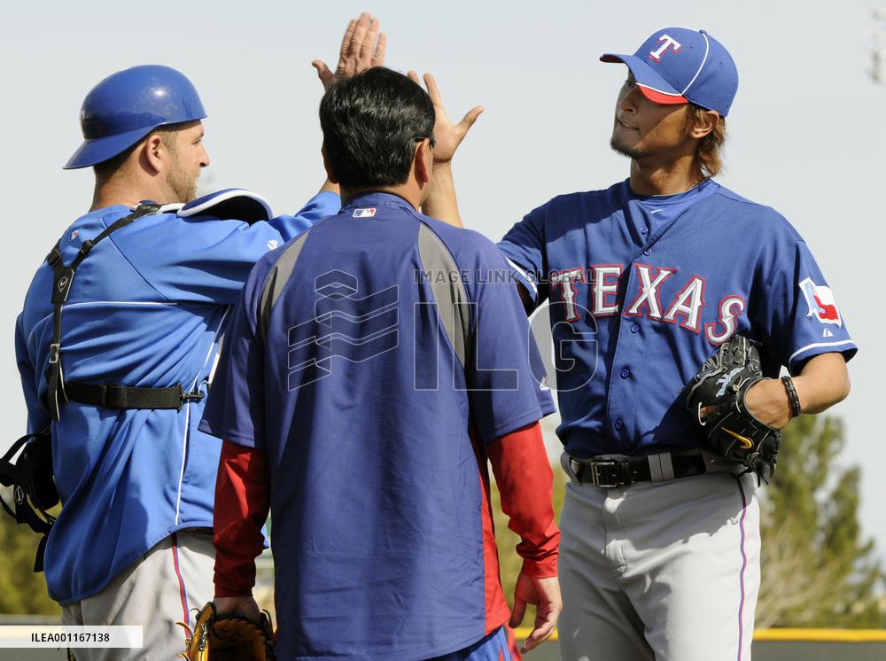 Darvish in spring camp