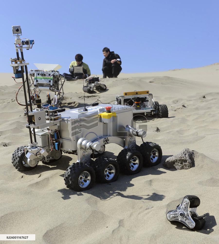 Moon probe tested