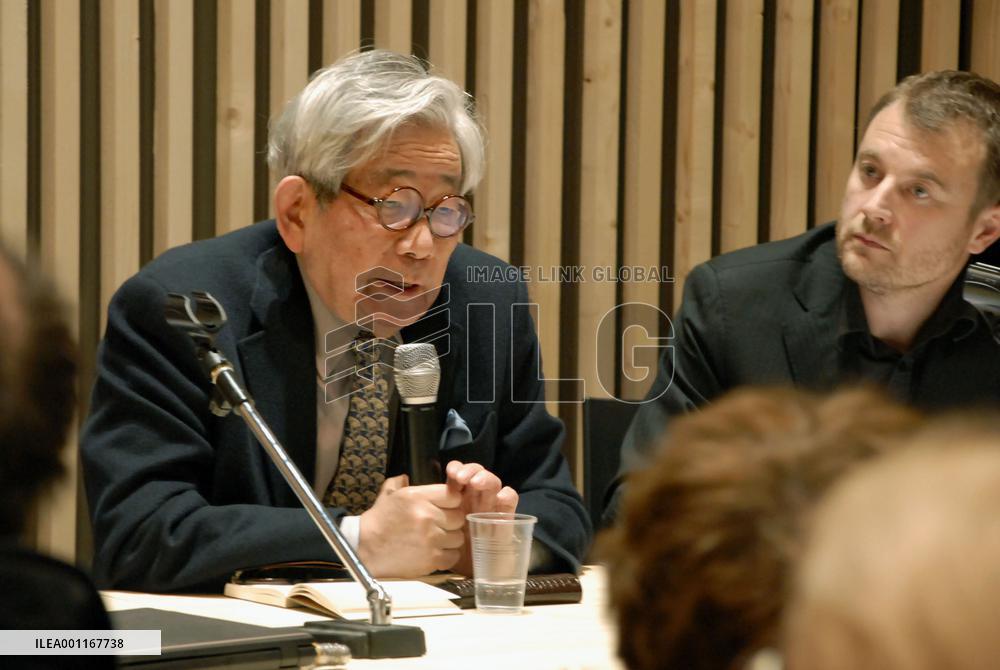Nobel laureate Oe at French book fair
