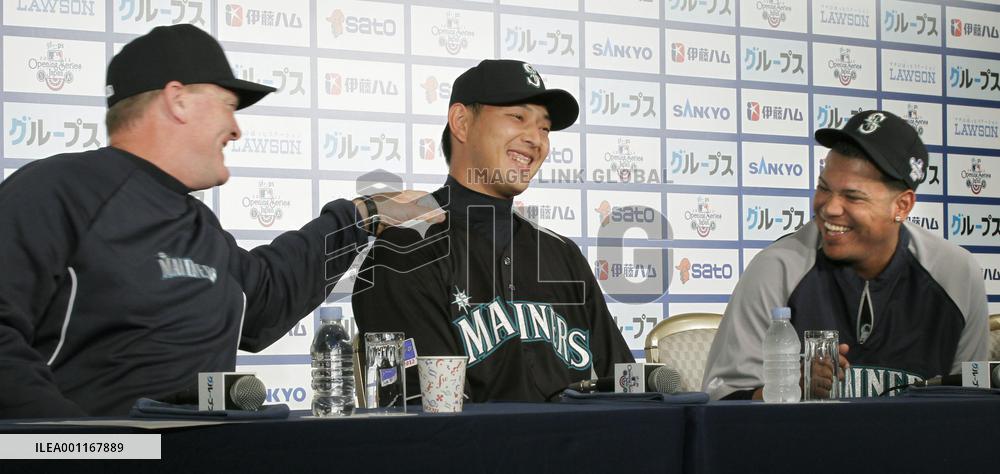 Mariners pitcher Iwakuma in Tokyo for season-opening series