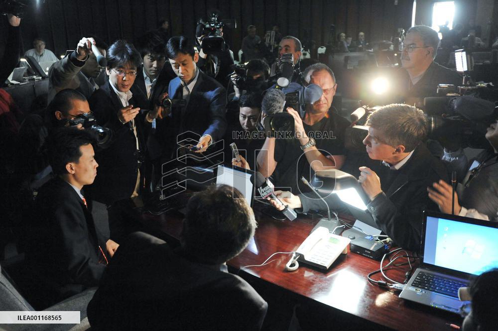 N. Korea launches rocket