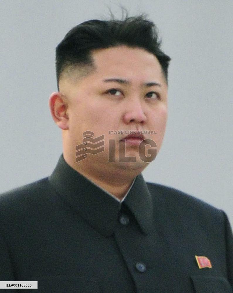 kim-jong-un-at-unveiling-ceremony-imagelinkglobal-ilg-product