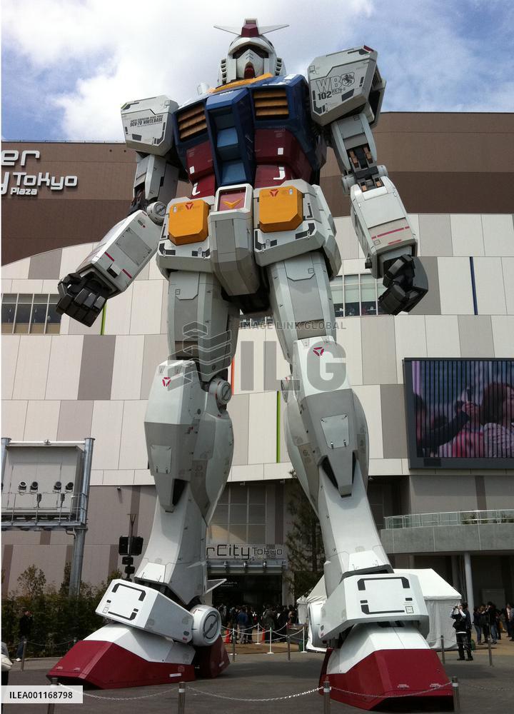 18-meter-tall Gundam statue