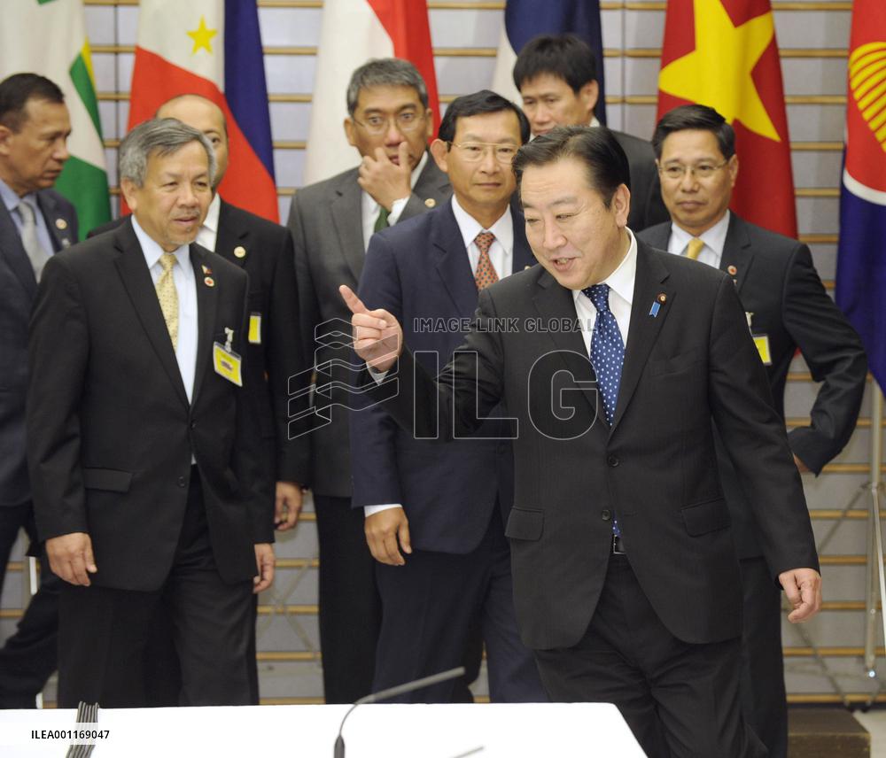 ASEAN economic ministers in Japan