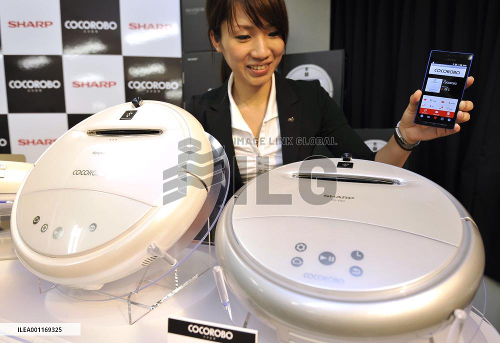 Conversational cleaning robot