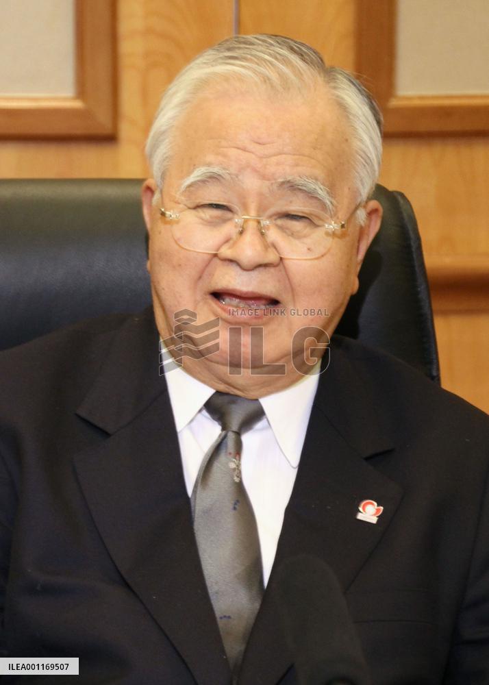 Japan business leader Yonekura in Beijing