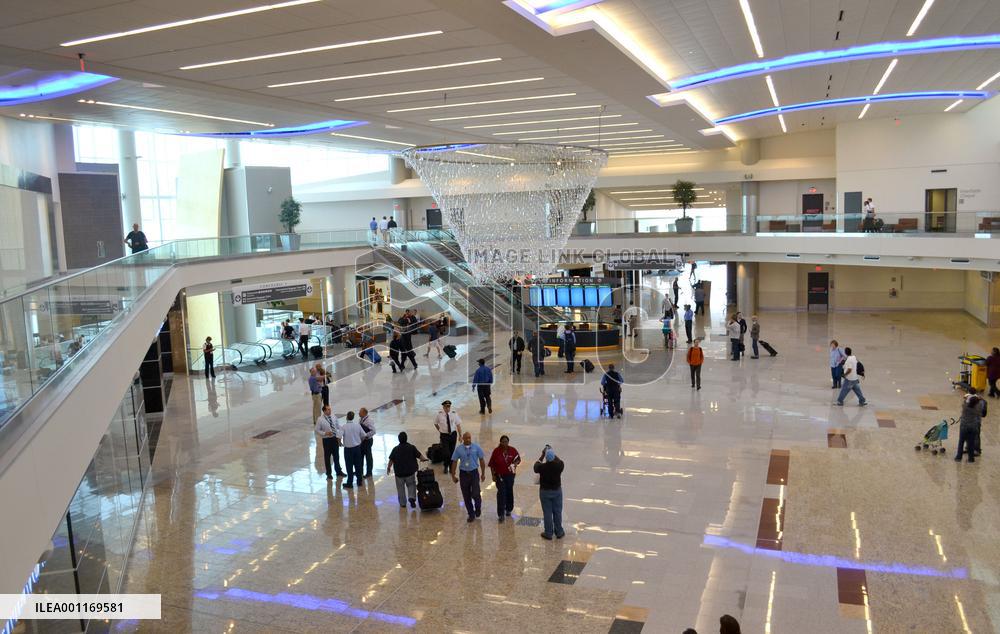 New int'l terminal at Atlanta airport