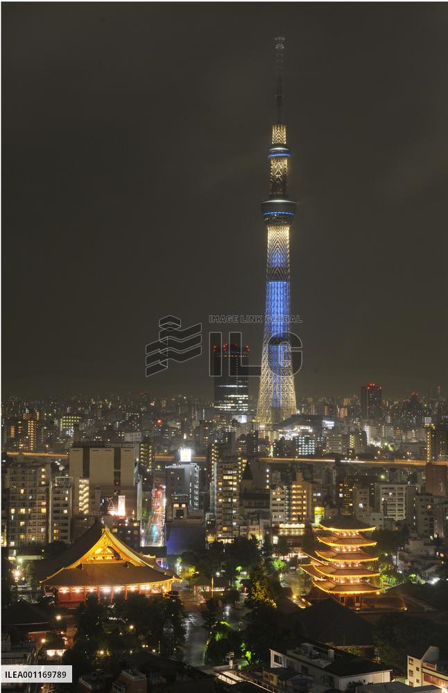 Tokyo Skytree opens