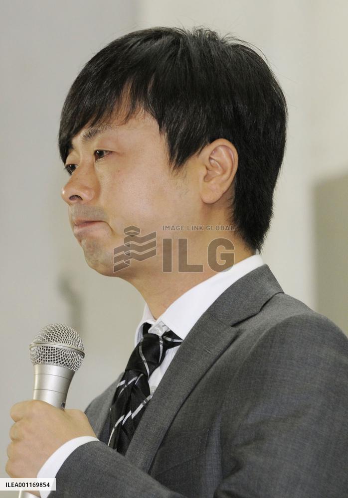 Comedian admits mother had lived on welfare