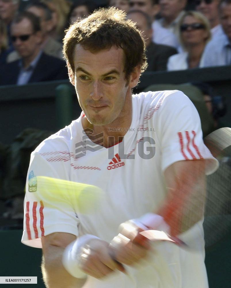 Murray advances to final at Wimbledon