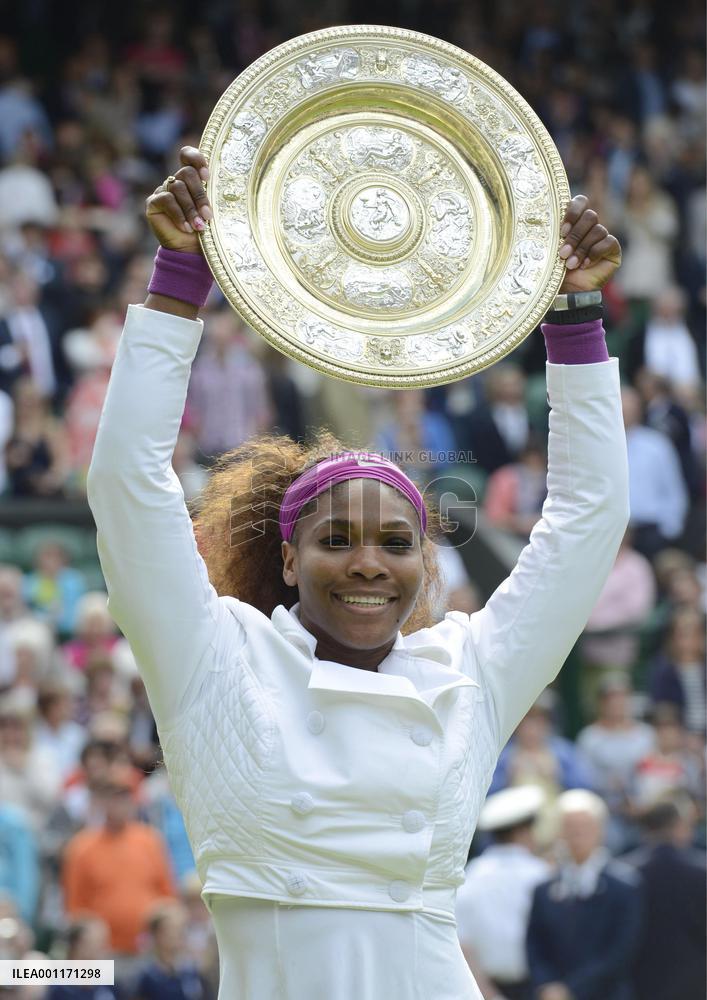 Serena Williams wins women's singles at Wimbledon