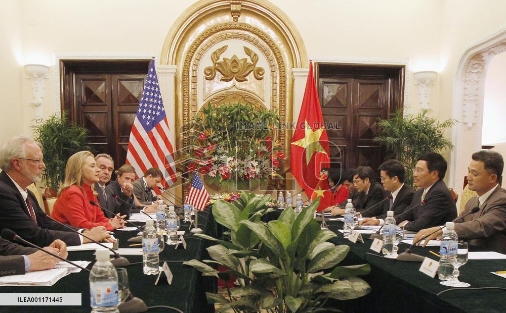 U.S., Vietnam foreign chiefs