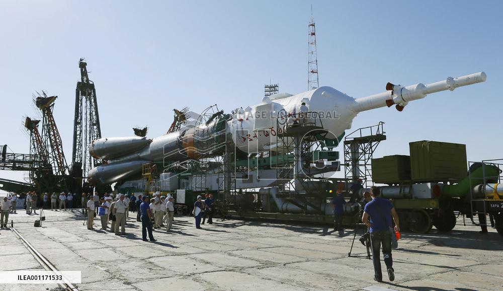 Soyuz spacecraft set up on launching pad