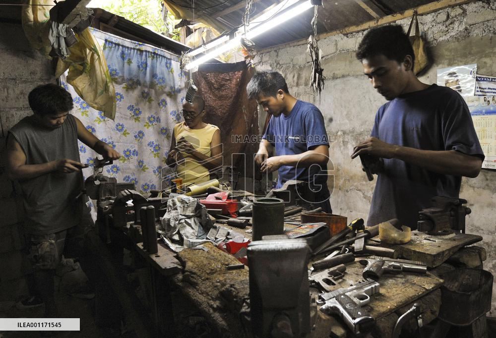 Illegal gun-making alive and well in Philippines