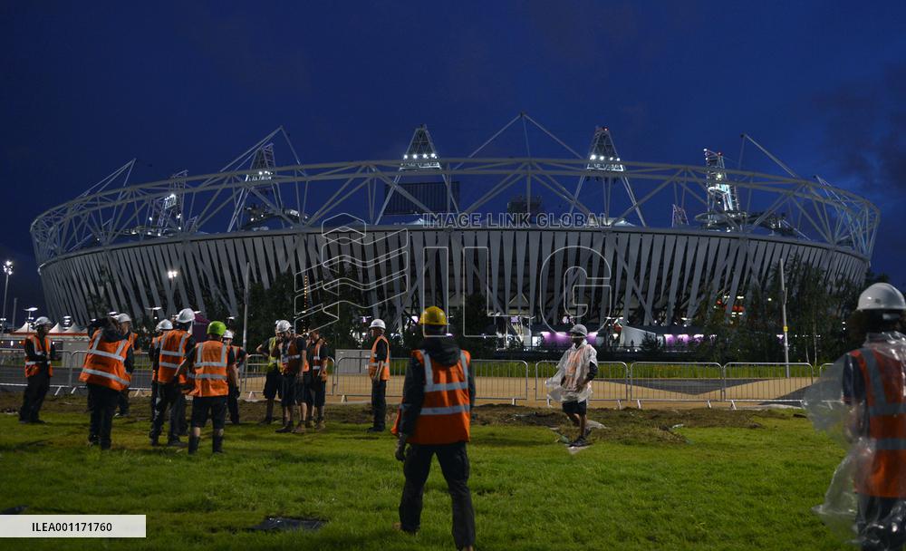 London busy before Olympics