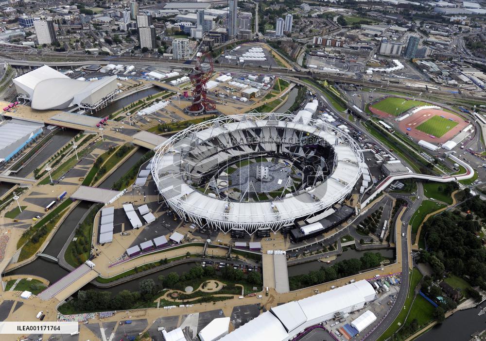 London busy before Olympics
