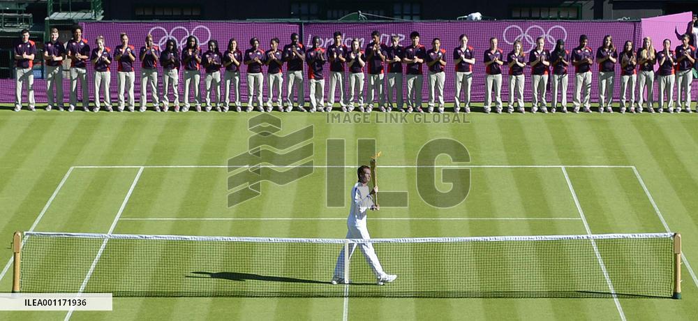 Murray at torch relay