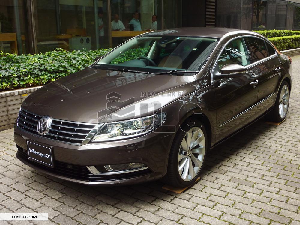 Volkswagen launches CC premium sedan in Japan