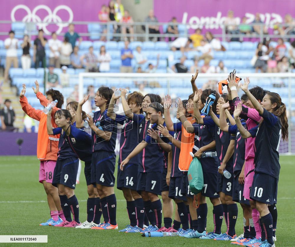 Japan beat Canada in Olympic women's soccer opener