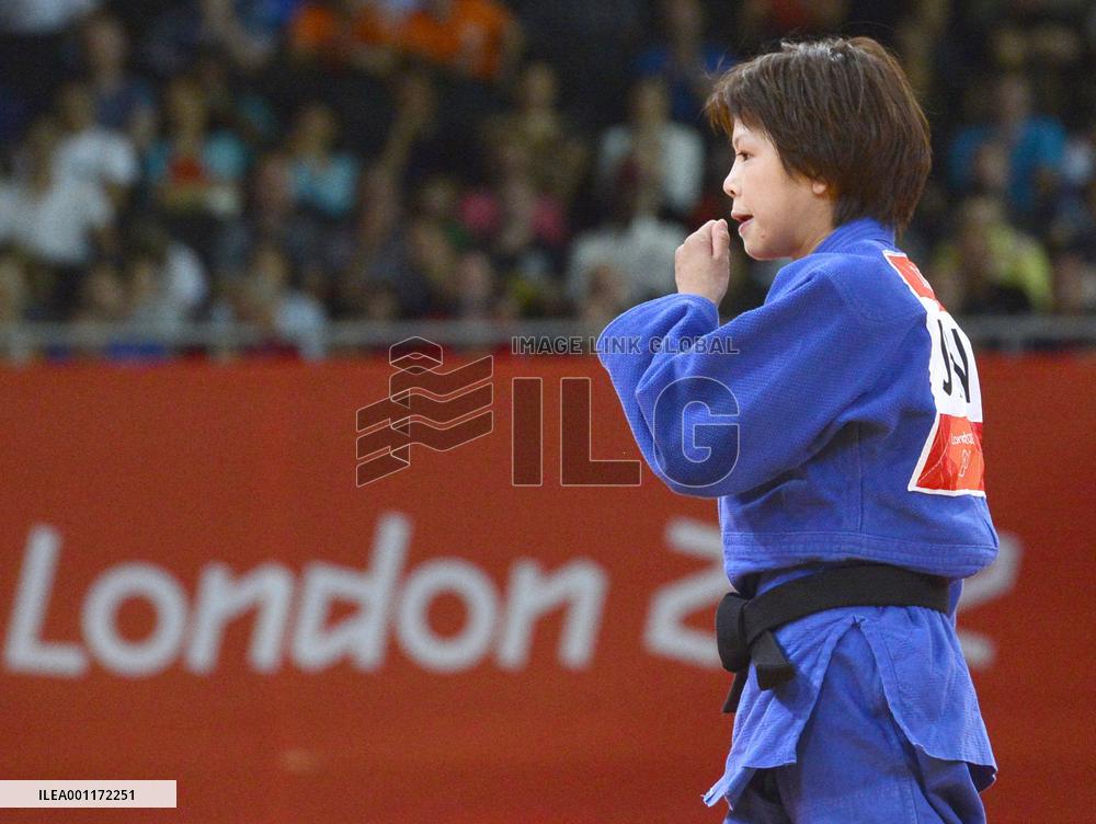Japan's Fukumi leaves without medals for women's 48-kg judo at the London Olympics