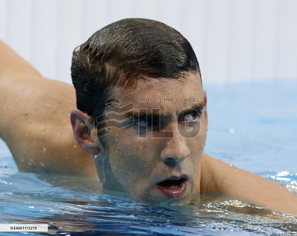 Phelps fails to medal in 400m individual medley