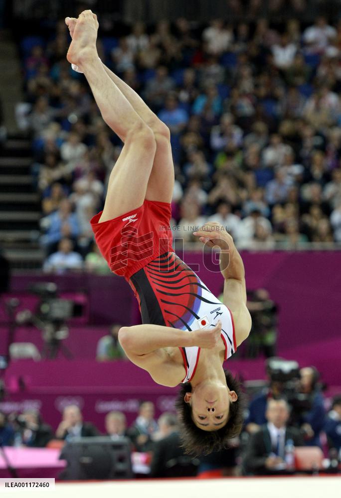 Japan men take silver in gymnastics
