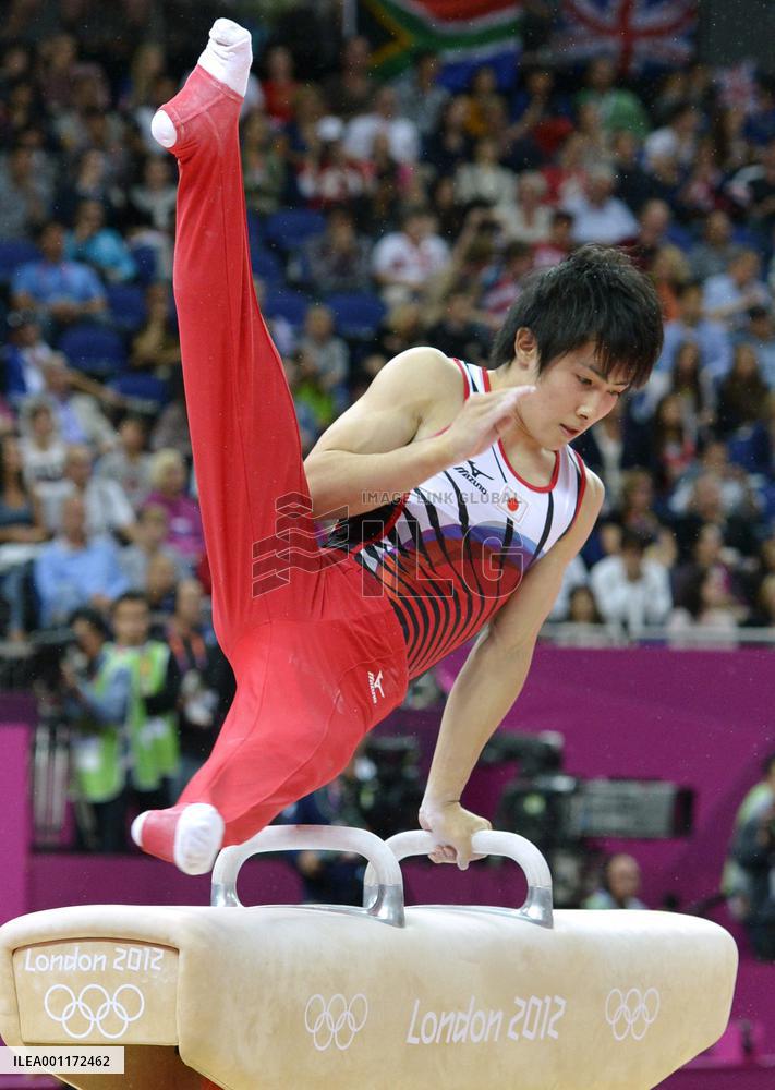 Japan men take silver in gymnastics