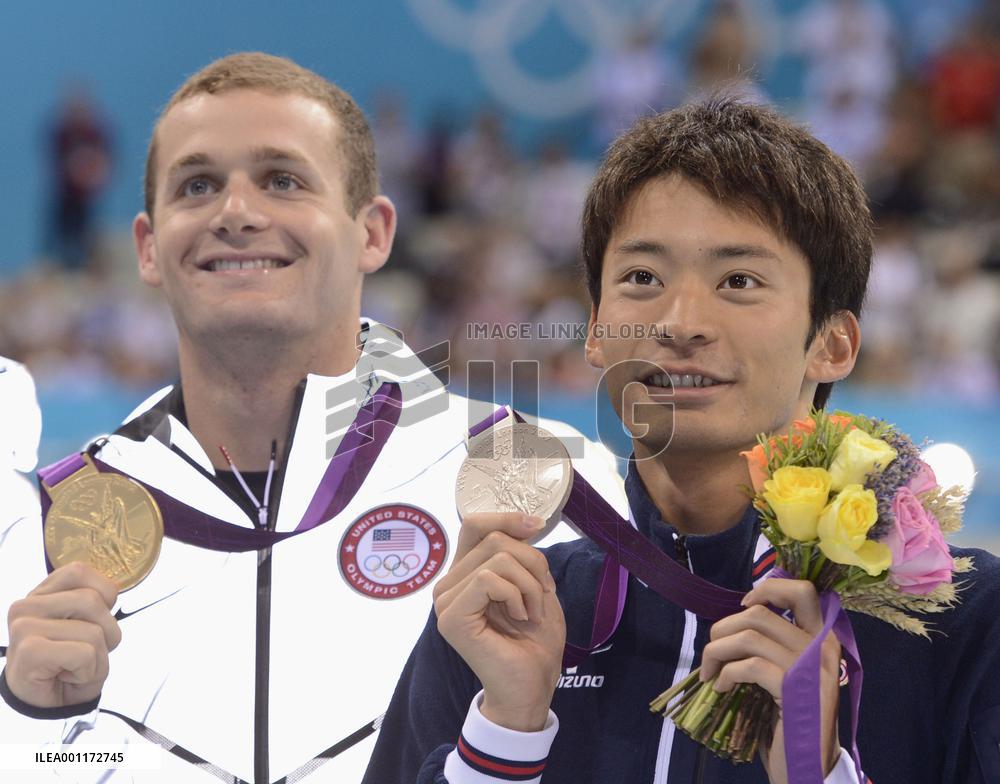 Irie wins silver in Olympic men's 200m backstroke